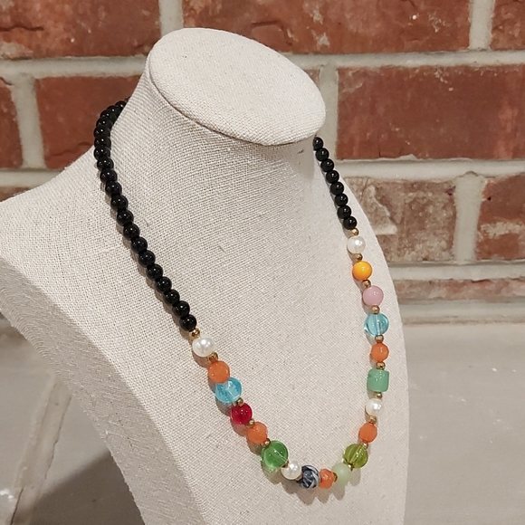 Colorful Necklace - Picture 2 of 9